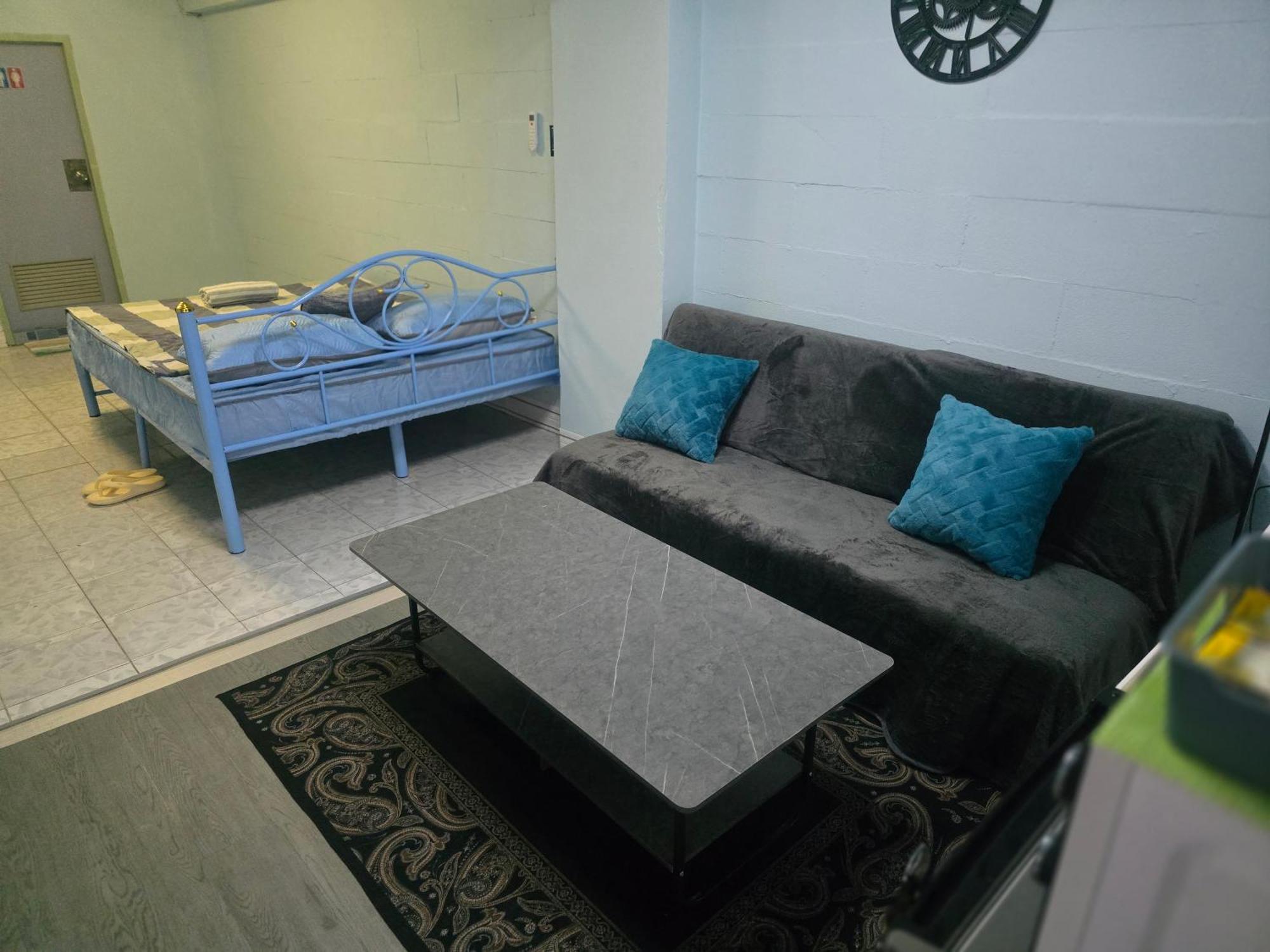 Appartement Beautiful With Living With Wifi *