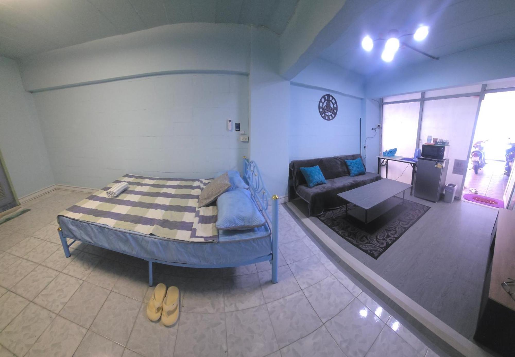 Beautiful With Living With Wifi Appartement